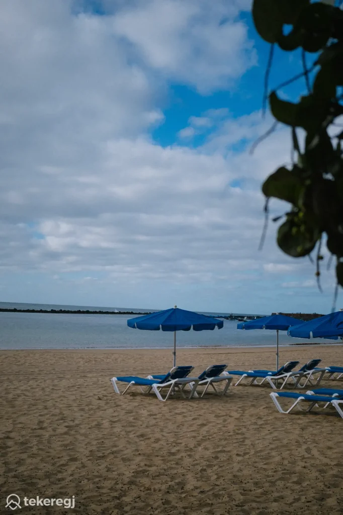 Playa de Las Teresitas: Tenerife aranyhomokos strandja San Andrés mellett